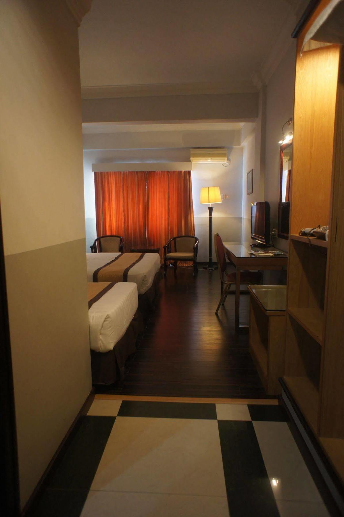 Tyng Garden Hotel SDK Εξωτερικό φωτογραφία